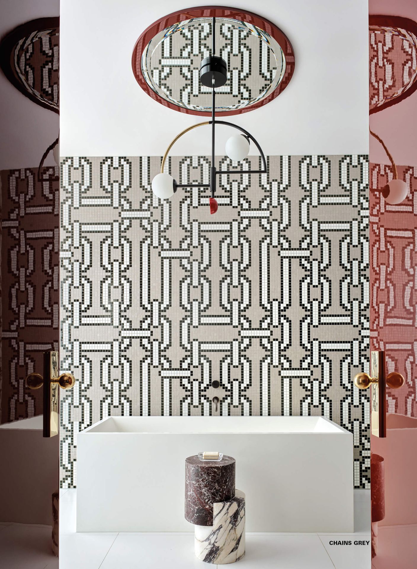 Chains Grey (Marco Braga) — résidence Greg Natale, Melbourne