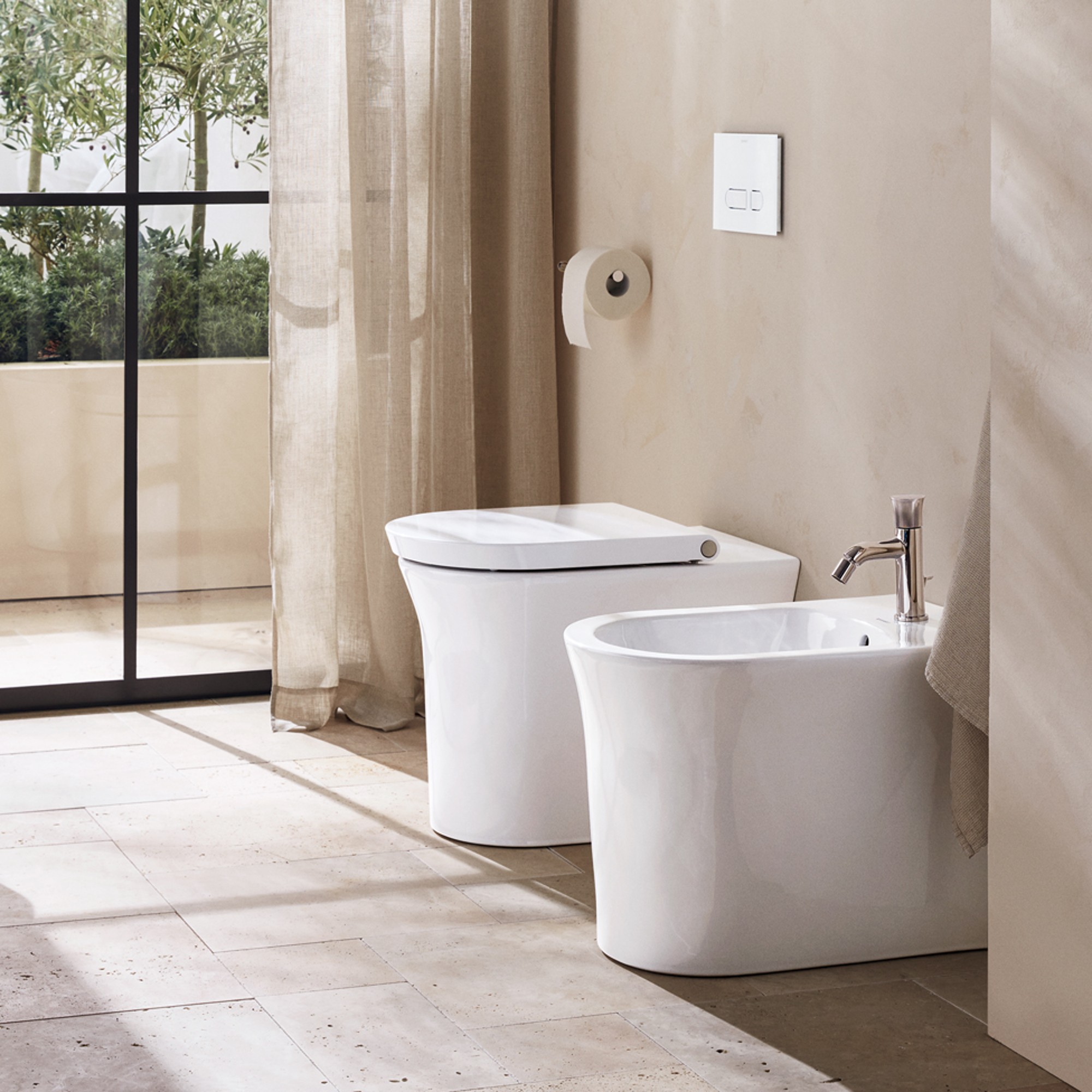 White Tulip (cuvette et bidet sur pied)